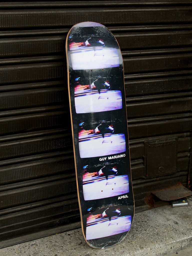 Tabla April - Guy Mariano - Imagen 2